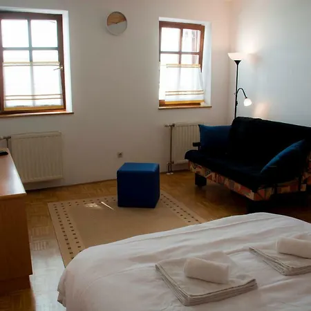 Apartman Swallow's Nest In The Old Town Center